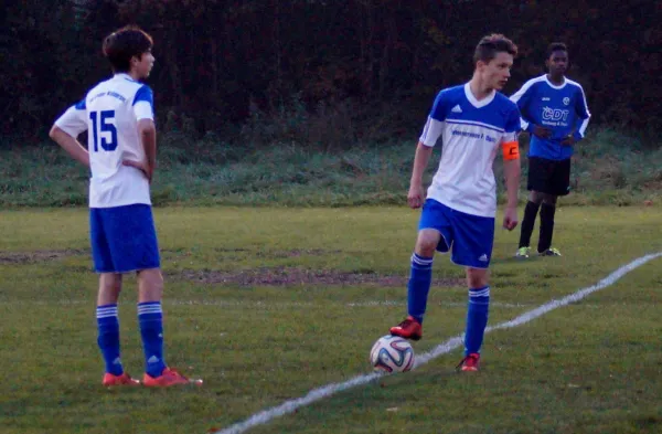 28.10.2015 Waldersee/Mildensee vs. Dessauer SV 97