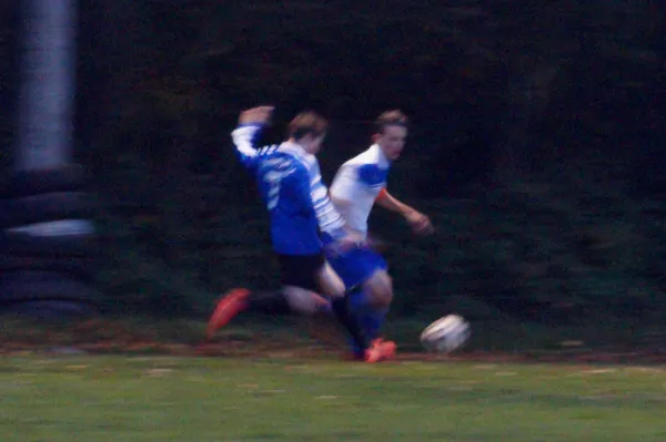 28.10.2015 Waldersee/Mildensee vs. Dessauer SV 97